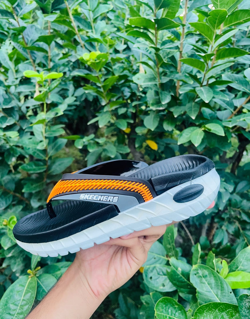 EazyWalk™ Comfort Grip Flip Flops – Black & Orange