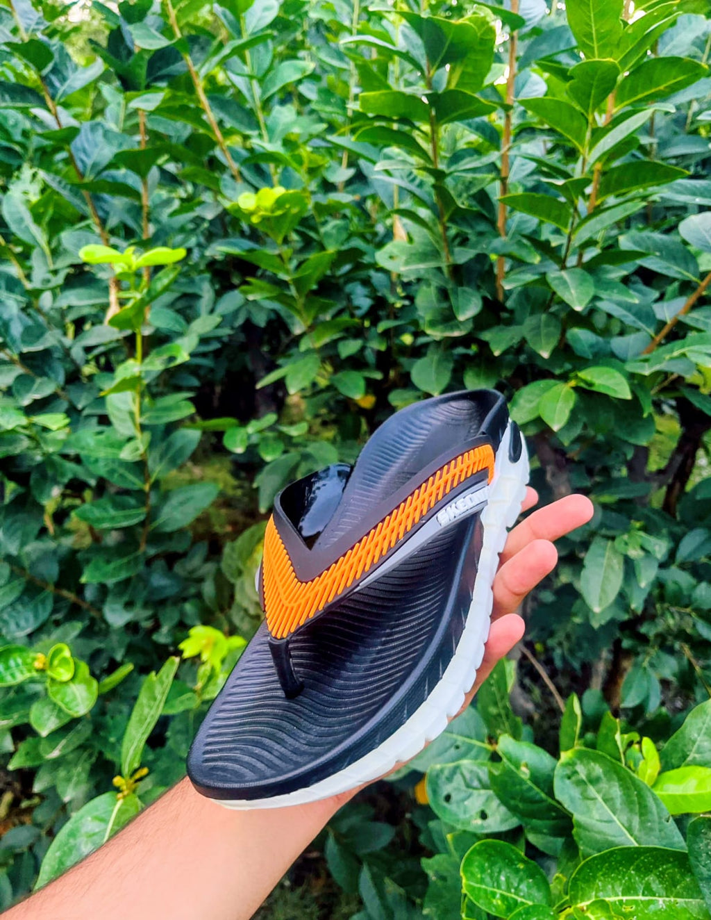 EazyWalk™ Comfort Grip Flip Flops – Black & Orange